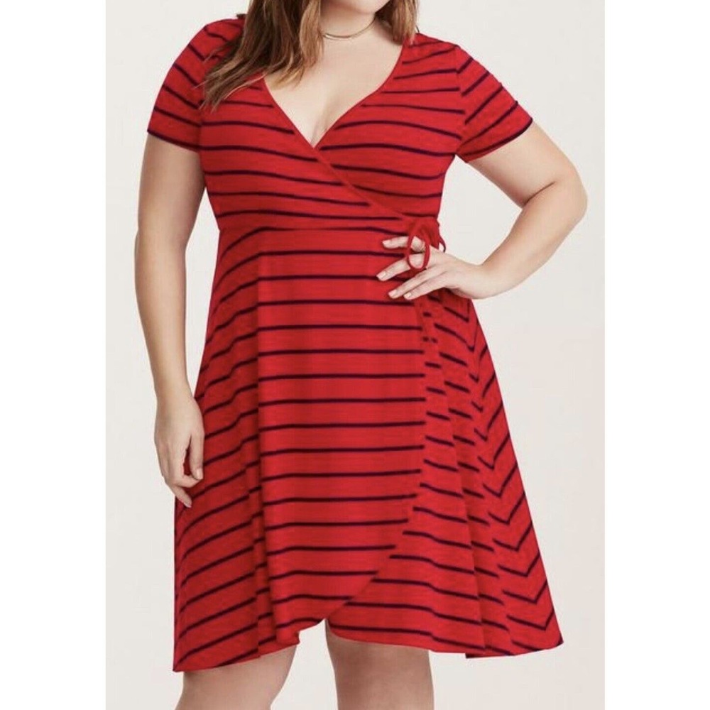 Torrid Womens Dress 1X Striped Wrap Knit Jersey Short Sleeve Red and‎ Navy Blue